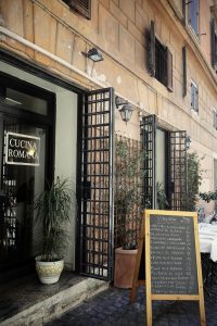 Ingresso ristorante roma